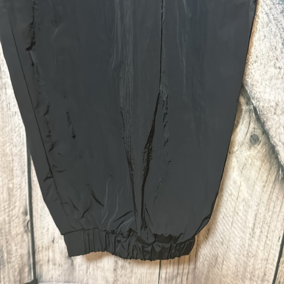 NWT Good American Essential Nylon Track Pant Black Size 6 (3x) - Picture 7 of 16